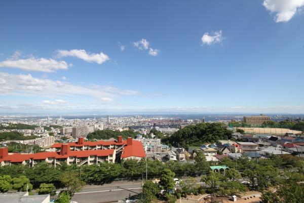 A棟から見る晴天の神戸